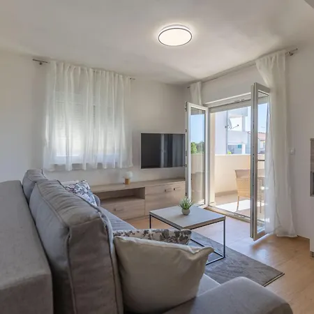 Appartement Klanac No 1 *