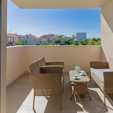 Appartement Klanac No 1 *